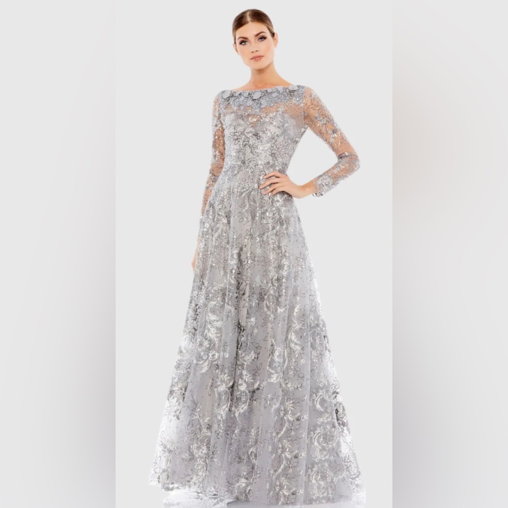 MAC DUGGAL A67498
Gray Floral Embroidered Illusion Long Sleeve Gown Sz 18